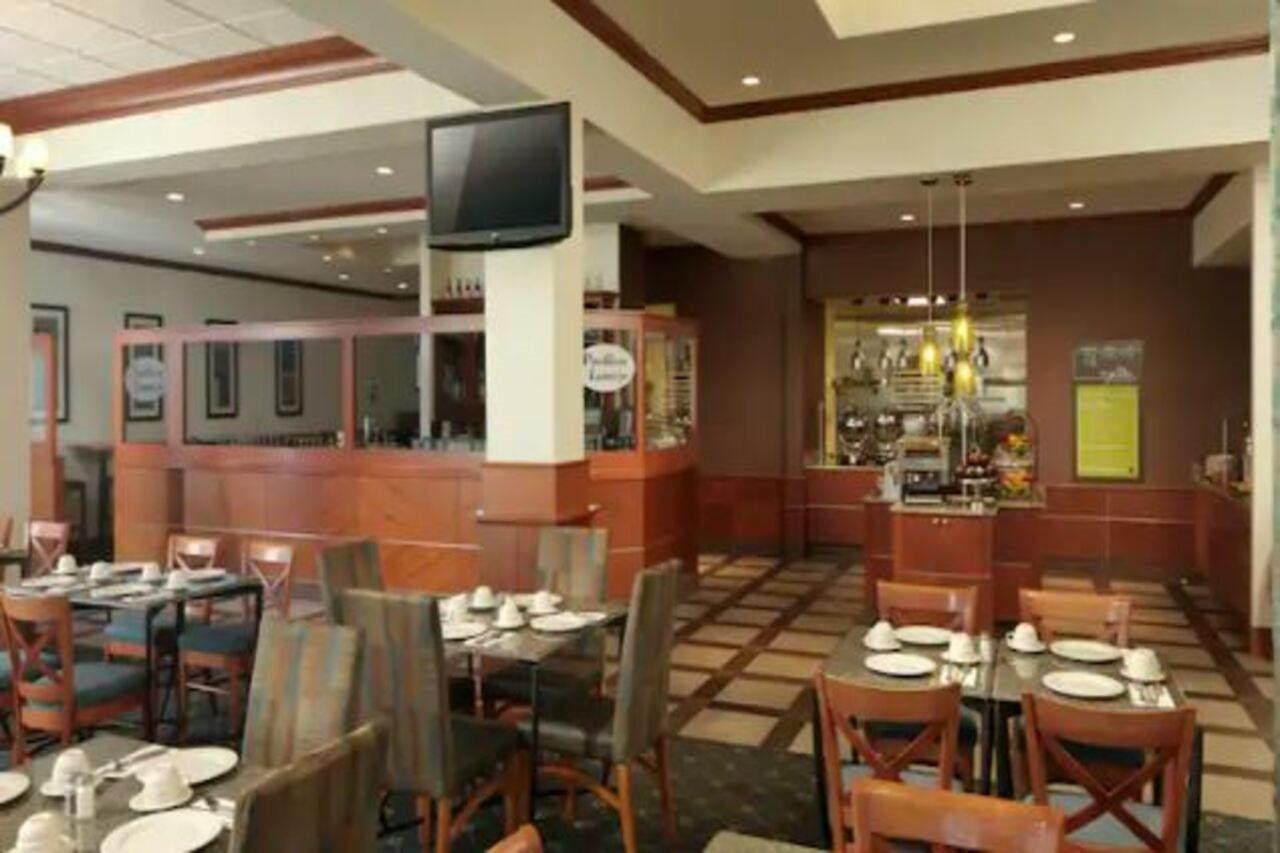 Hilton Garden Inn Милфорд Экстерьер фото