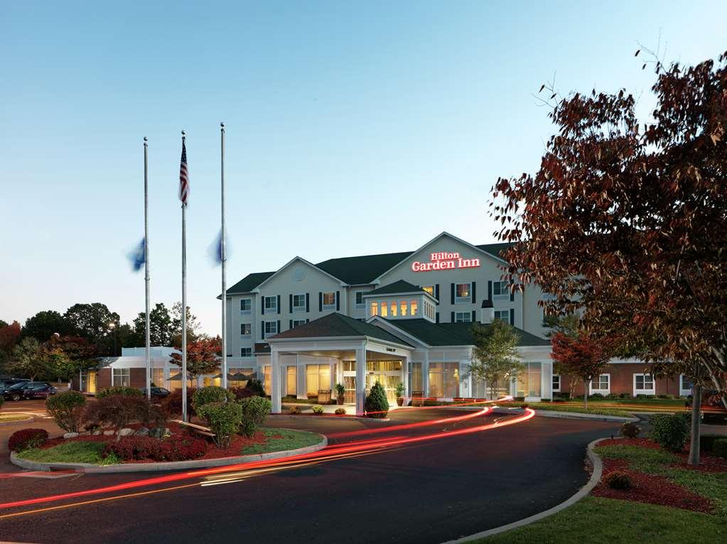 Hilton Garden Inn Милфорд Экстерьер фото