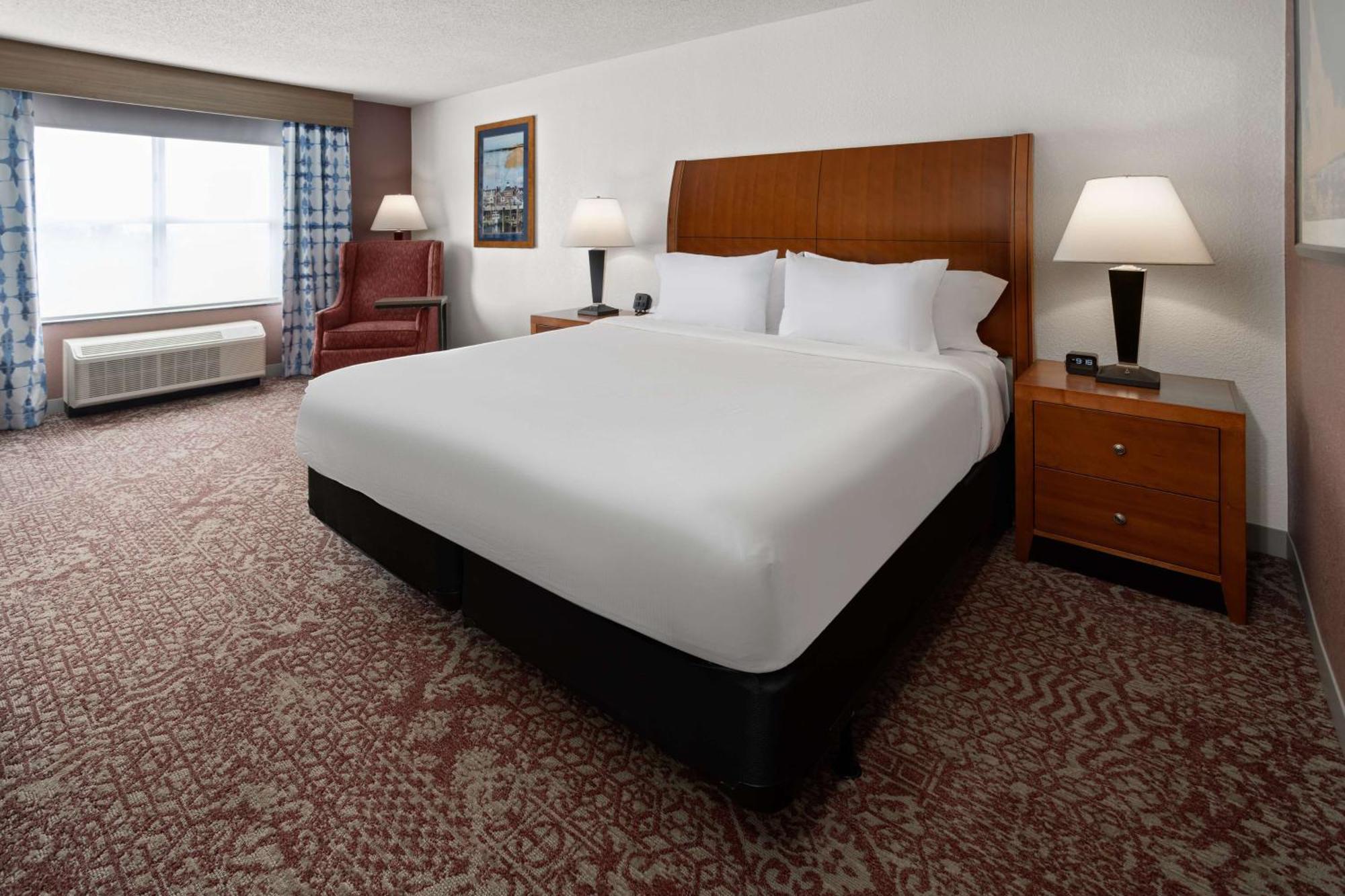 Hilton Garden Inn Милфорд Экстерьер фото