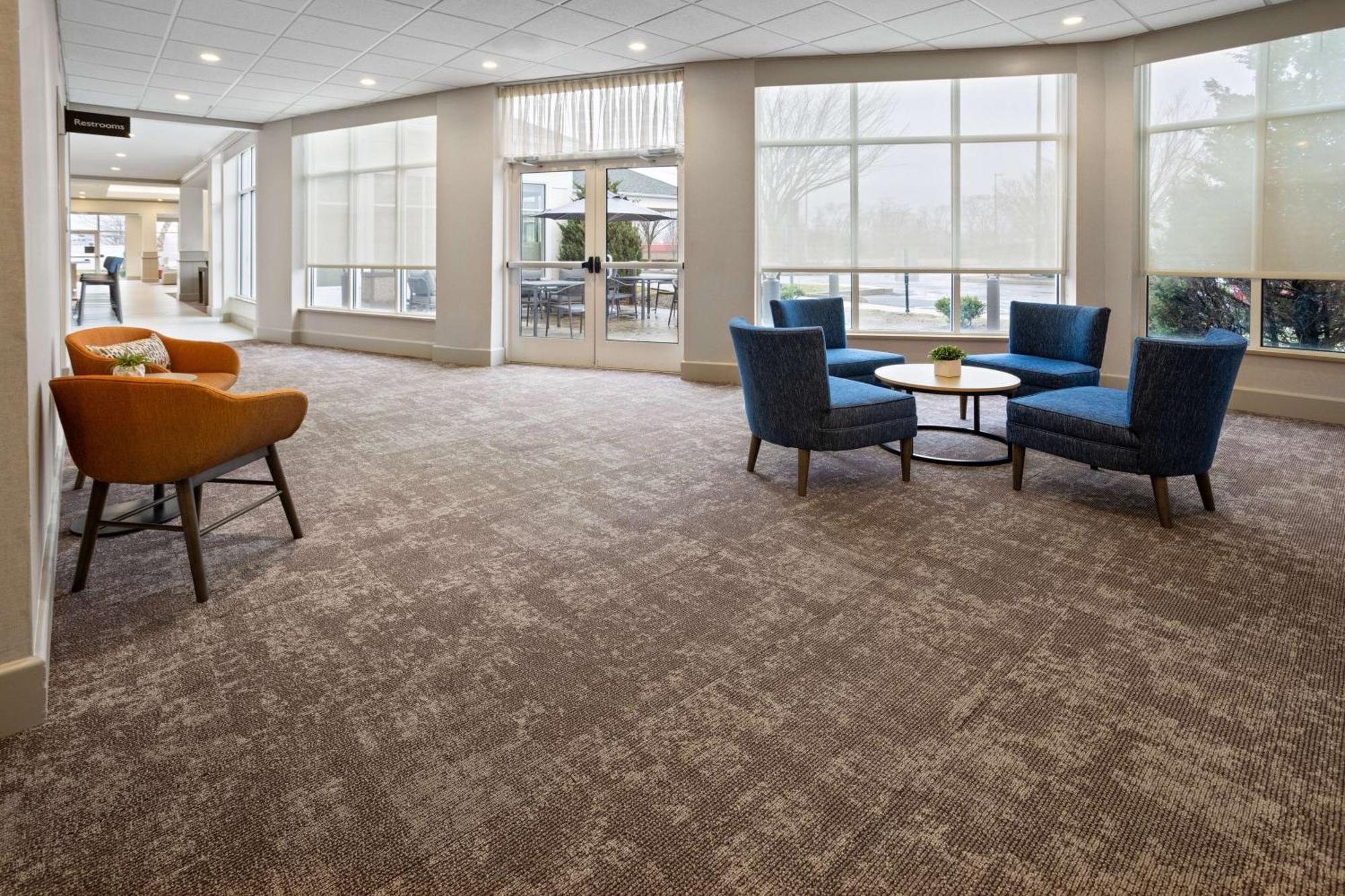 Hilton Garden Inn Милфорд Экстерьер фото