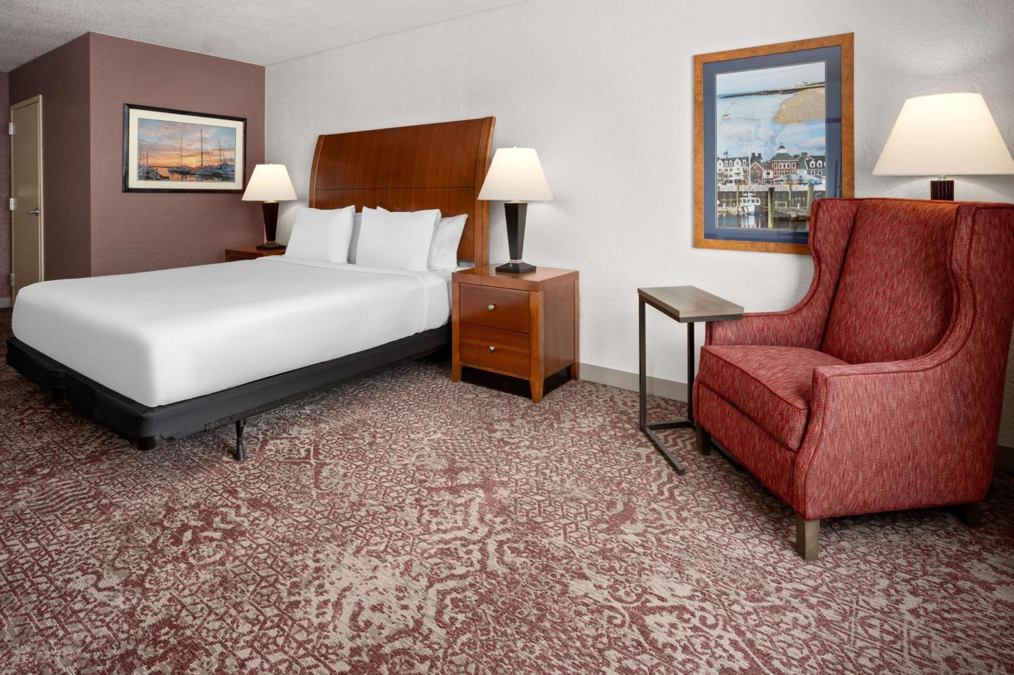 Hilton Garden Inn Милфорд Экстерьер фото