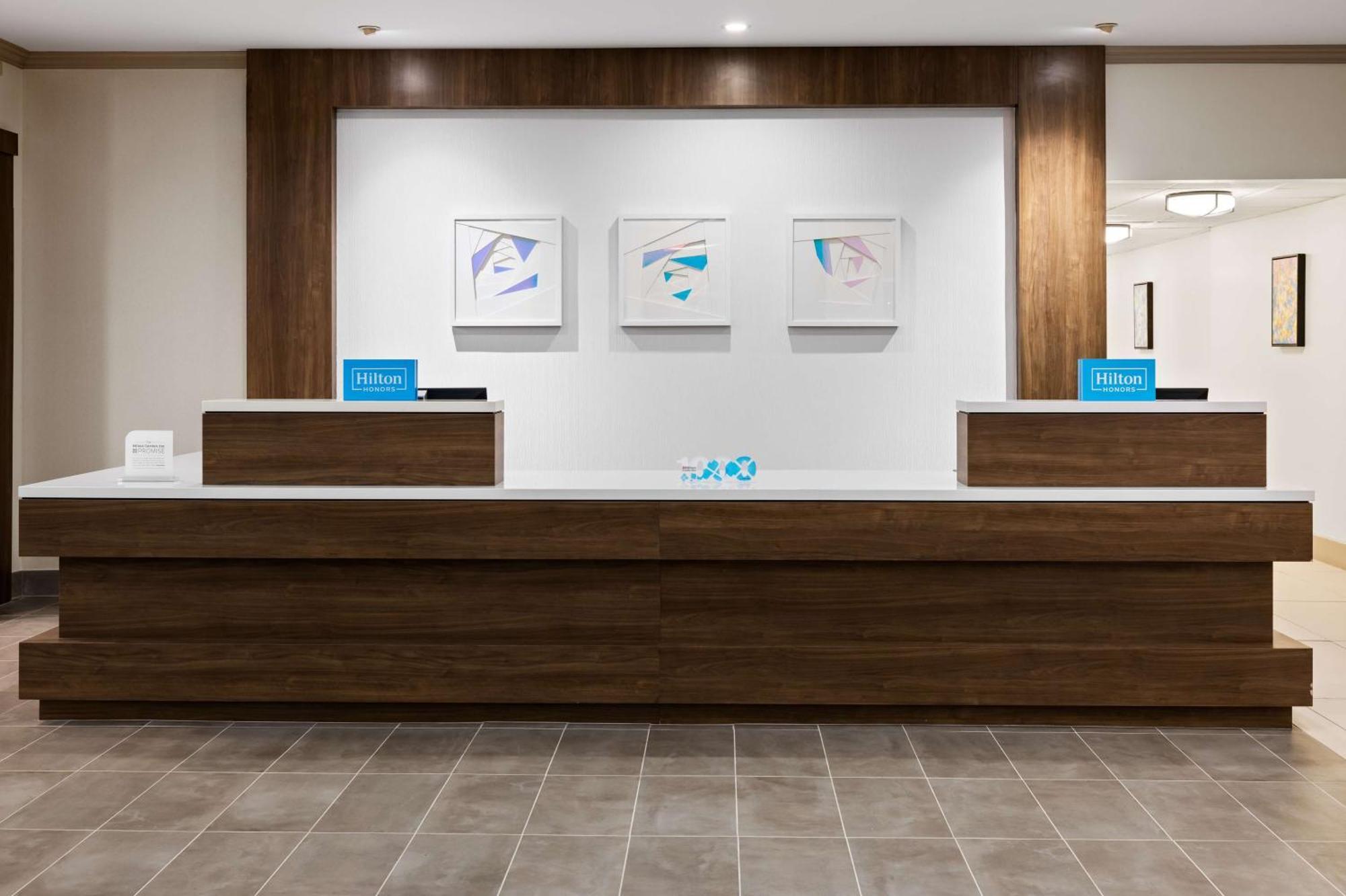 Hilton Garden Inn Милфорд Экстерьер фото