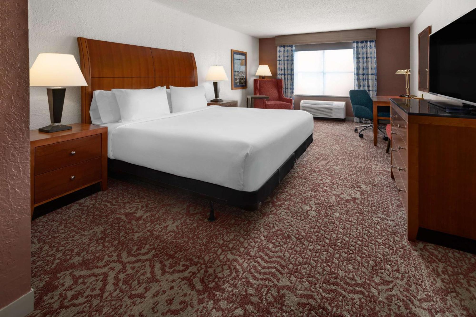 Hilton Garden Inn Милфорд Экстерьер фото