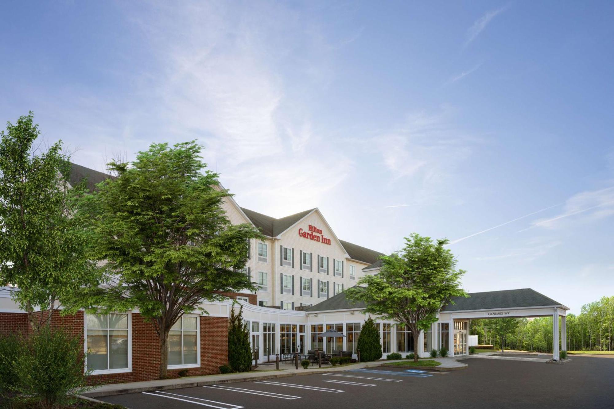Hilton Garden Inn Милфорд Экстерьер фото