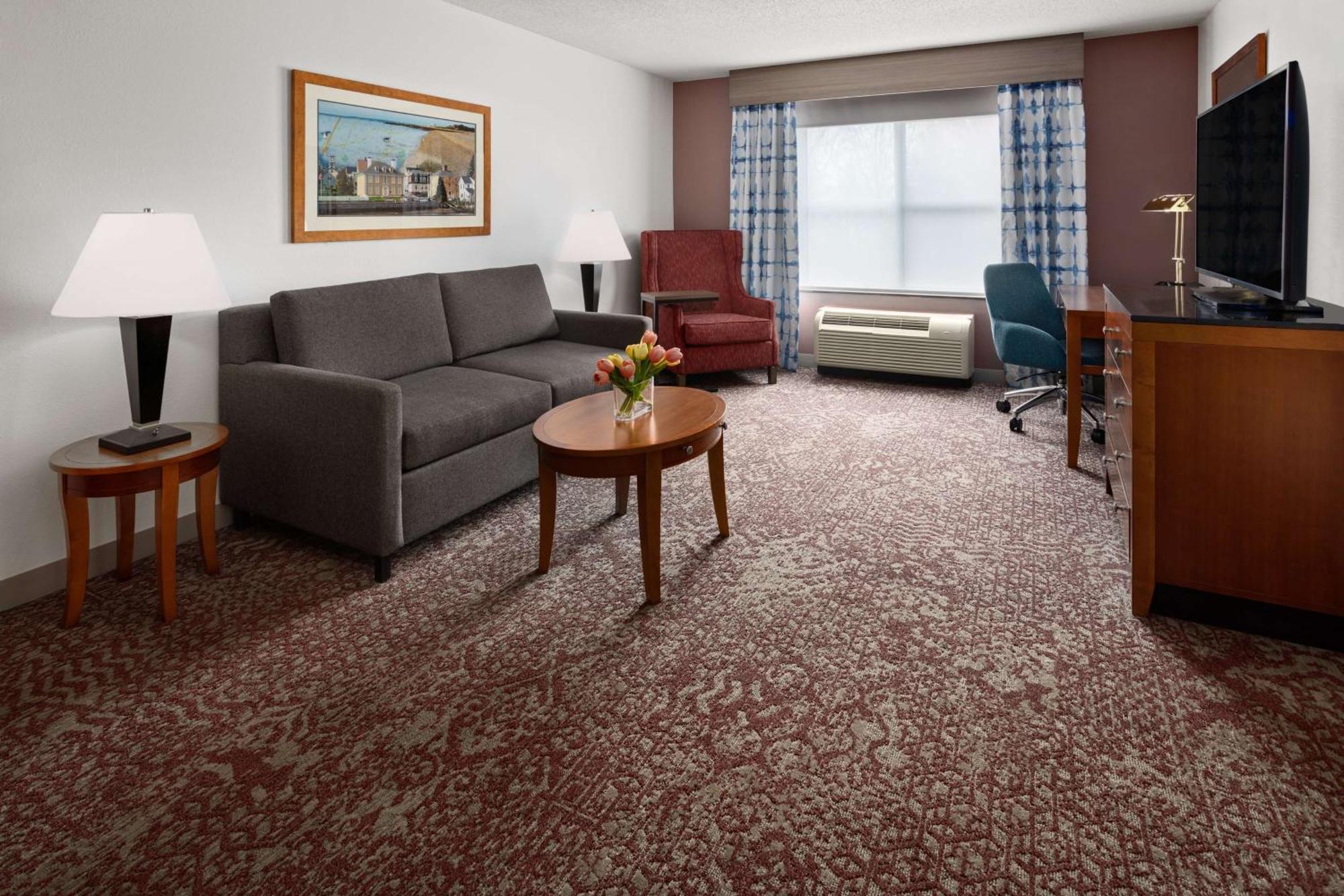 Hilton Garden Inn Милфорд Экстерьер фото